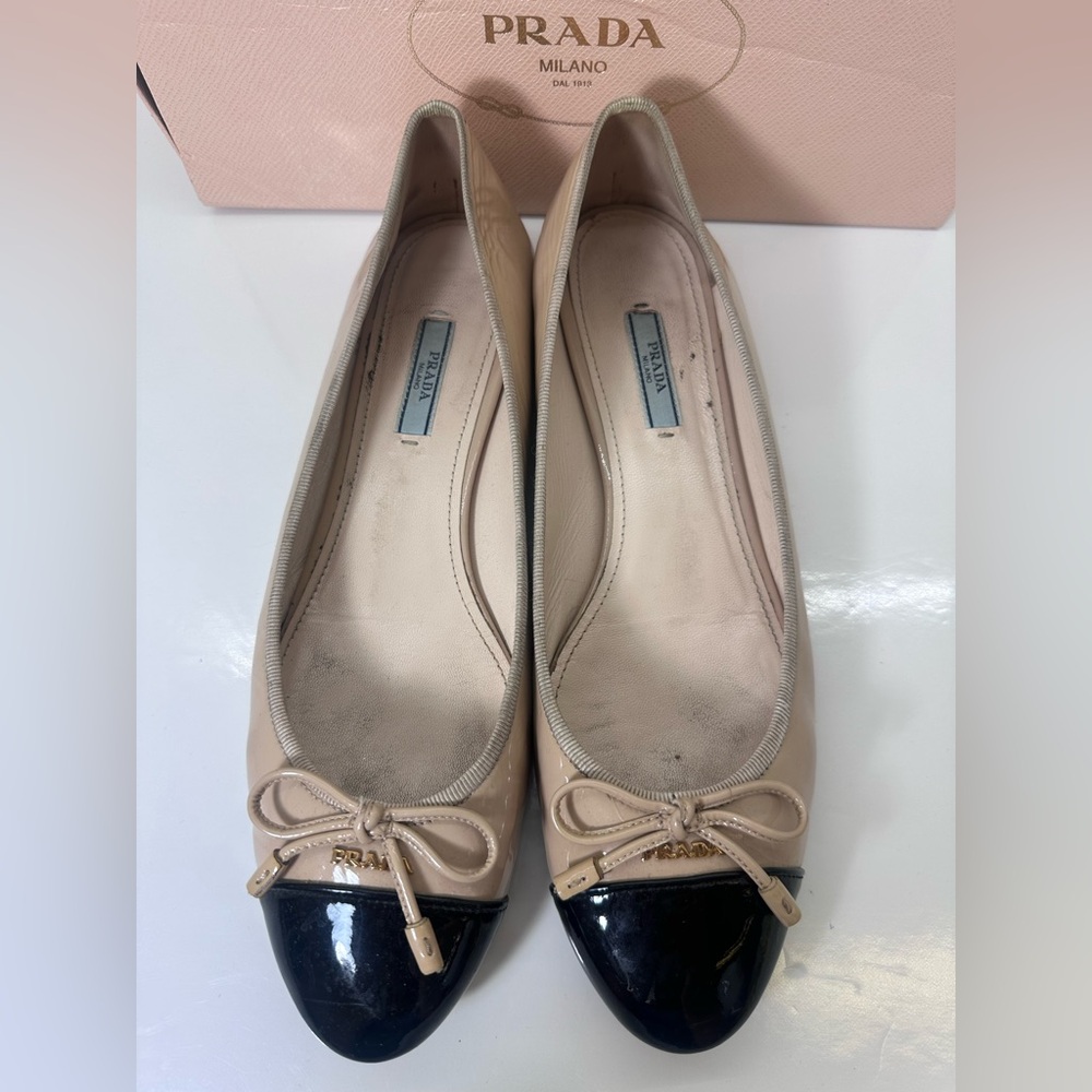 Prada Women's Cream and Black Loafers - Picture 3 of 6